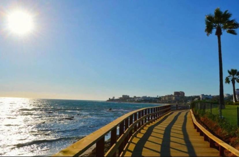 Espectaculares Vistas A Africa Y Gibraltar Villa มาลากา ภายนอก รูปภาพ